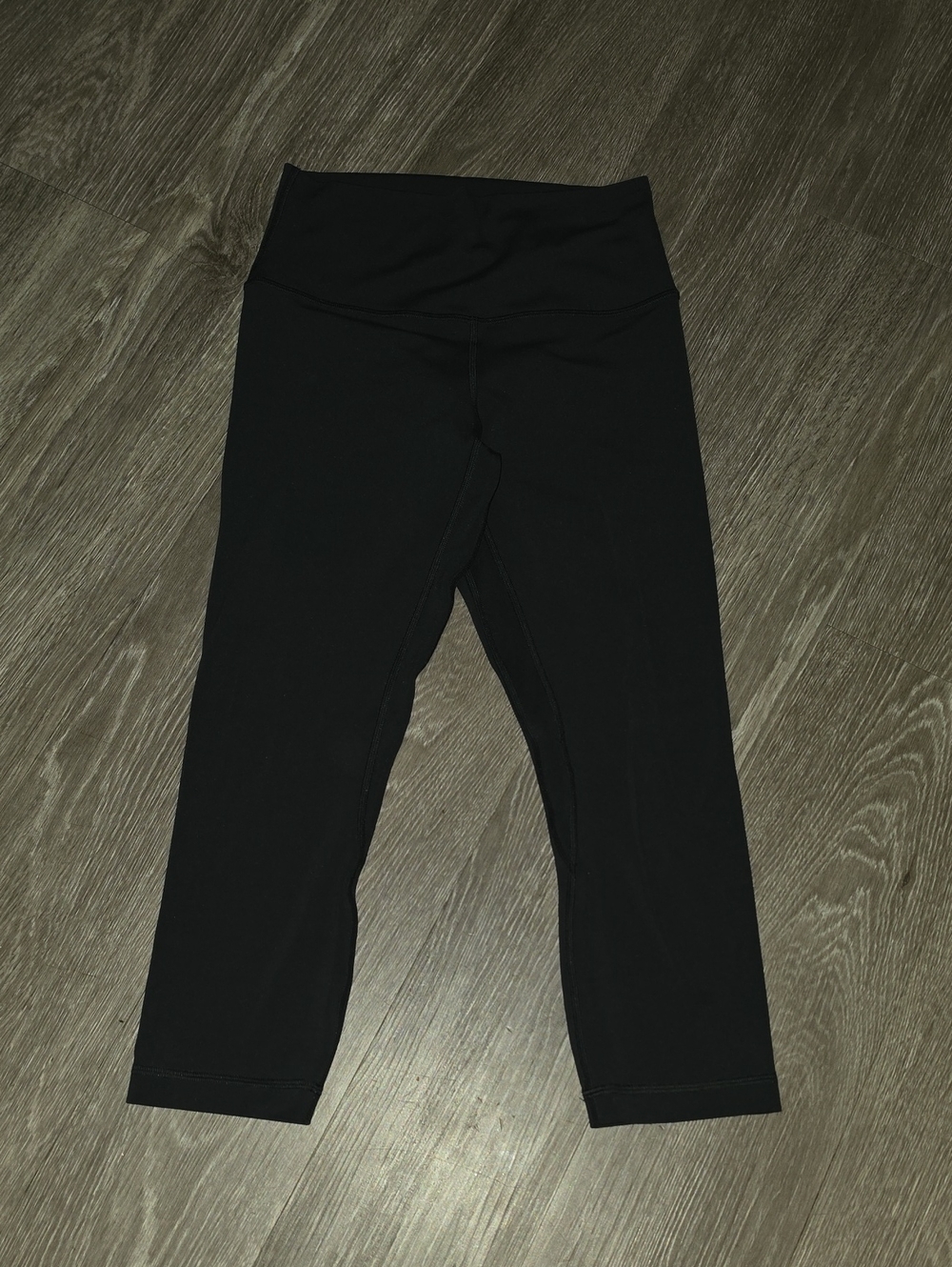 Lululemon Nwots Black Align Crop Leggings. Sz 6 25" Inseam, High Rise